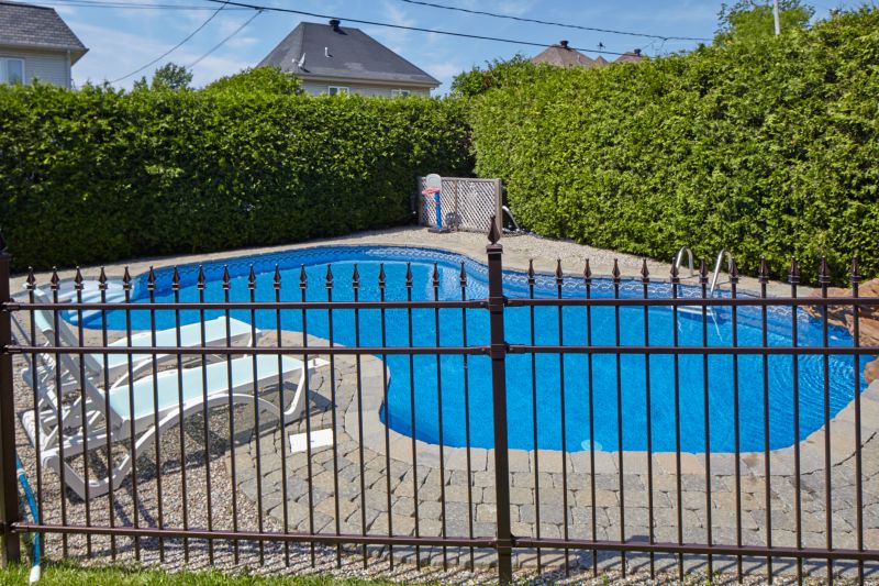 Cost of Pool Fencing — Cost of Pool Fencing