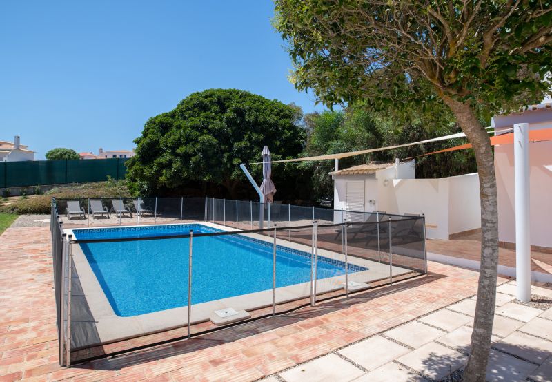 Child Safety Barrier